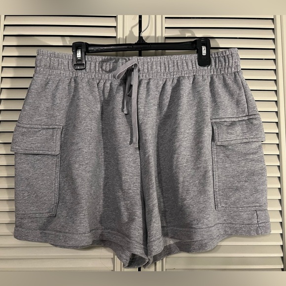 Wild Fable Gray Cargo Shorts - Picture 1 of 3